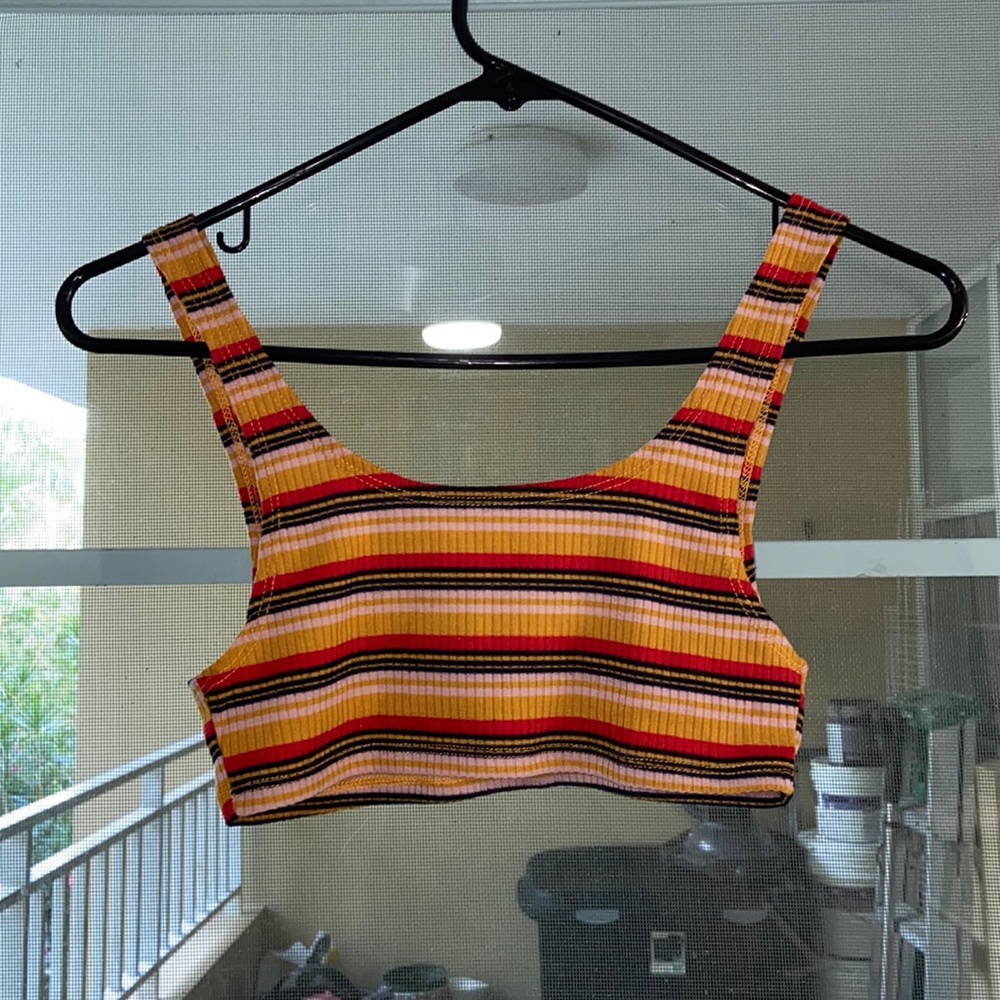 3/$20 CROP TOP SIZE XSMALL